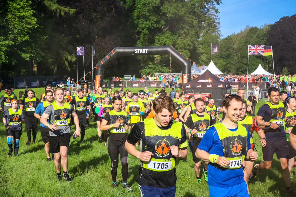 Participants running from the starting line